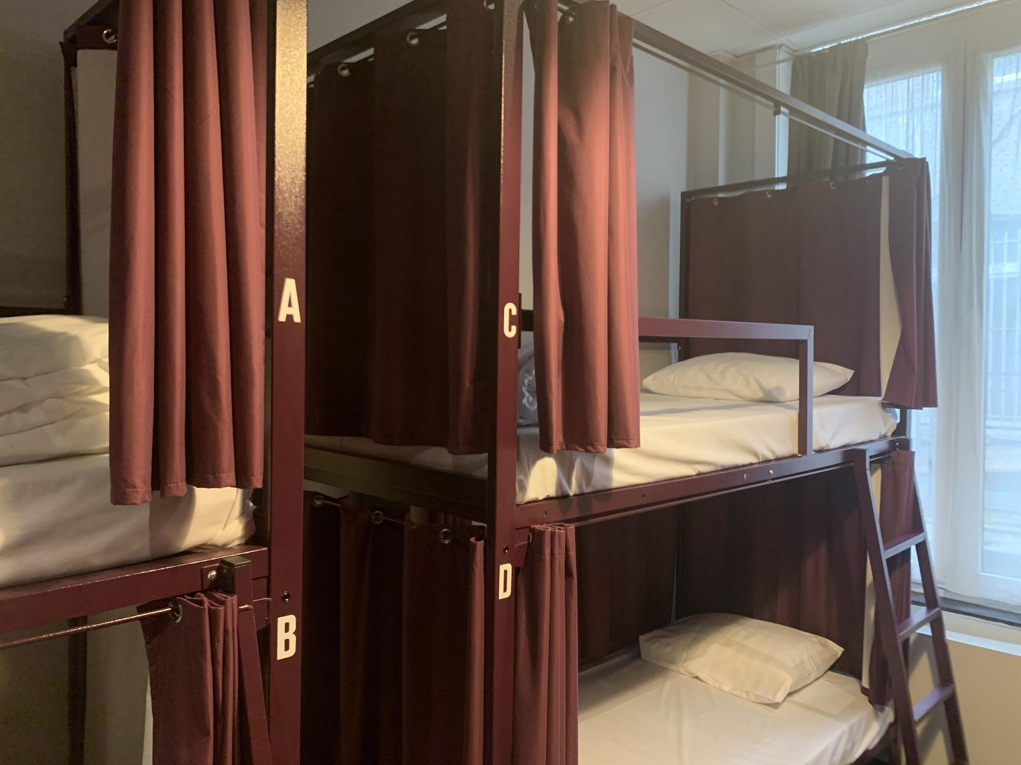 Safestay Brussels Grand Place Екстериор снимка