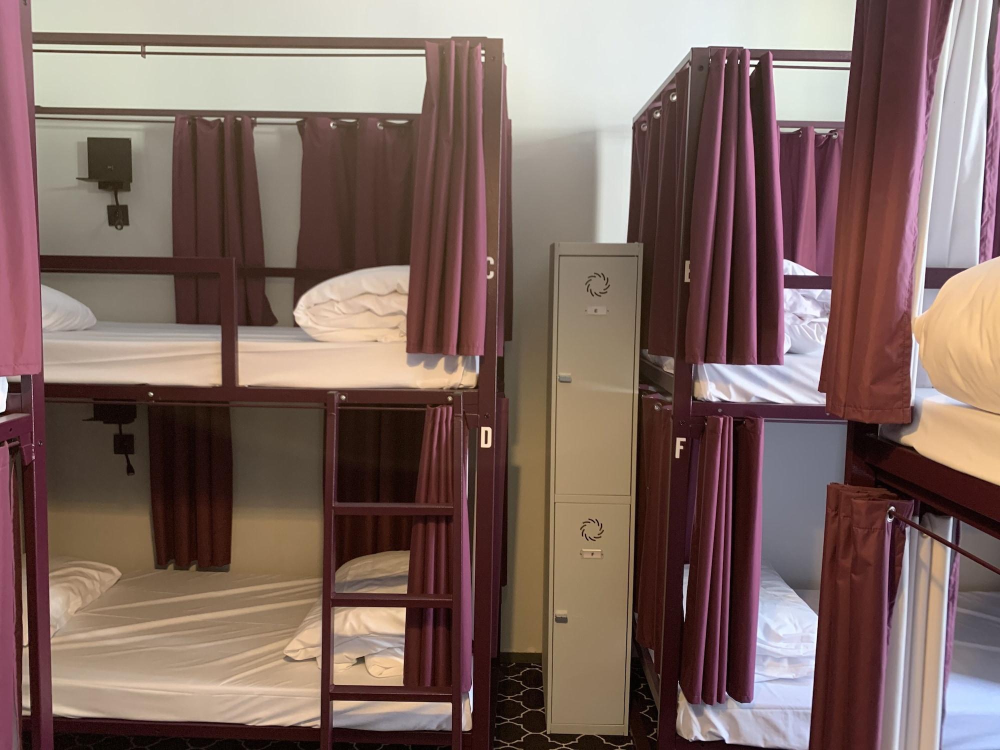 Safestay Brussels Grand Place Екстериор снимка