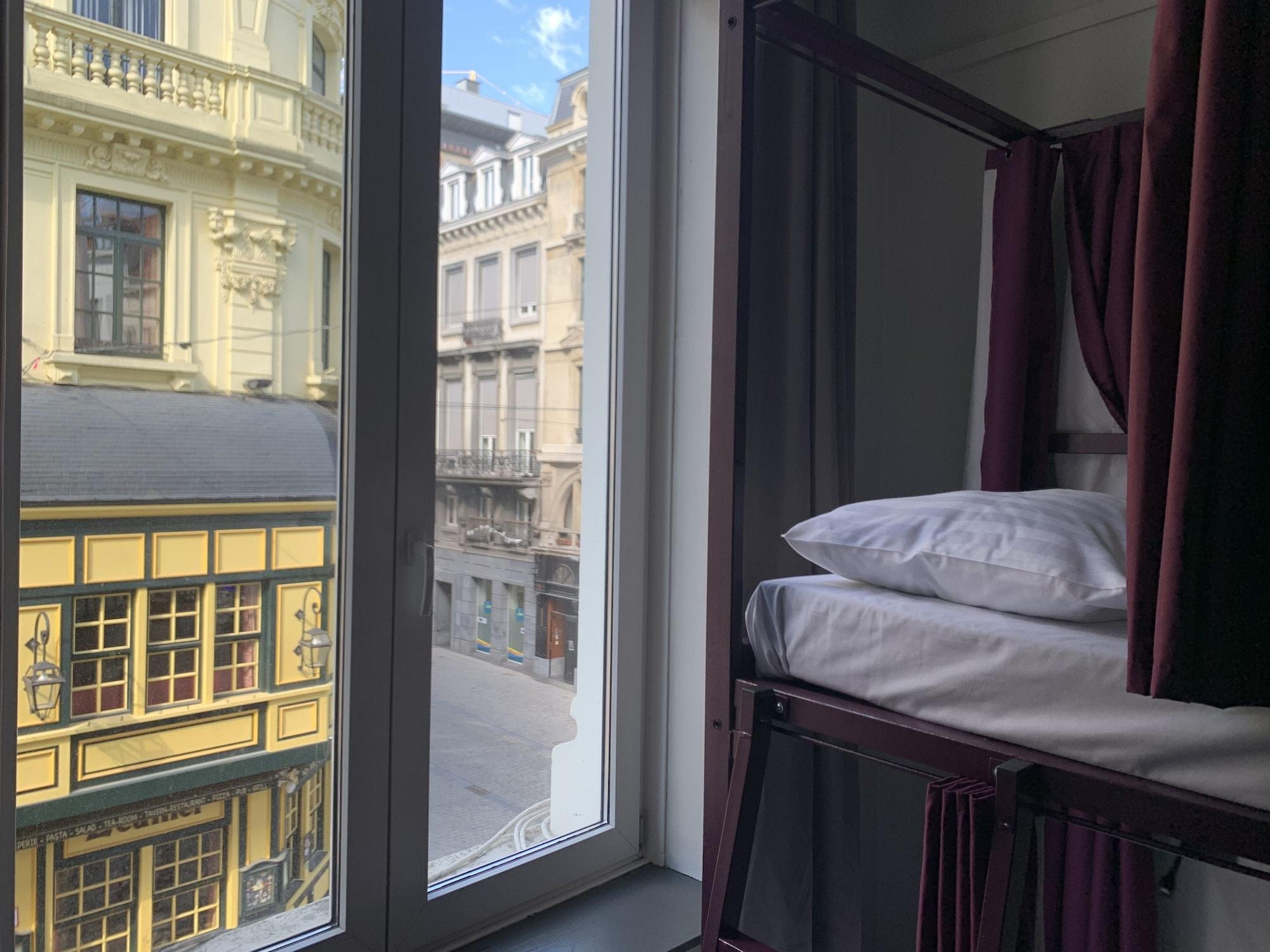 Safestay Brussels Grand Place Екстериор снимка